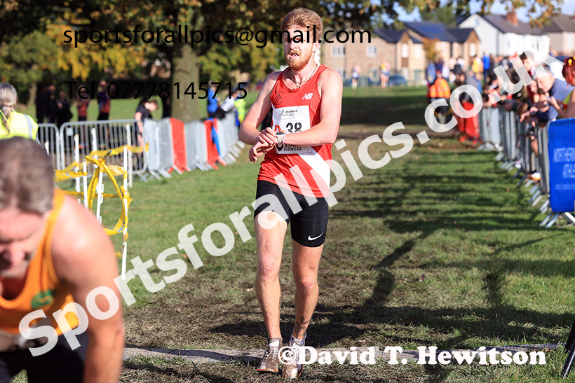 Senior men, 2024 Northern Cross Country Relays, Graves Park, Sheffield.   Photo: David T. Hewitson/Sports for All Pics